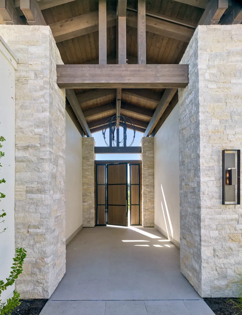 Plaster entry hall in a completed home