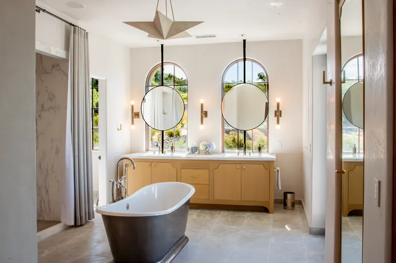 Principal bath with paired mirrors